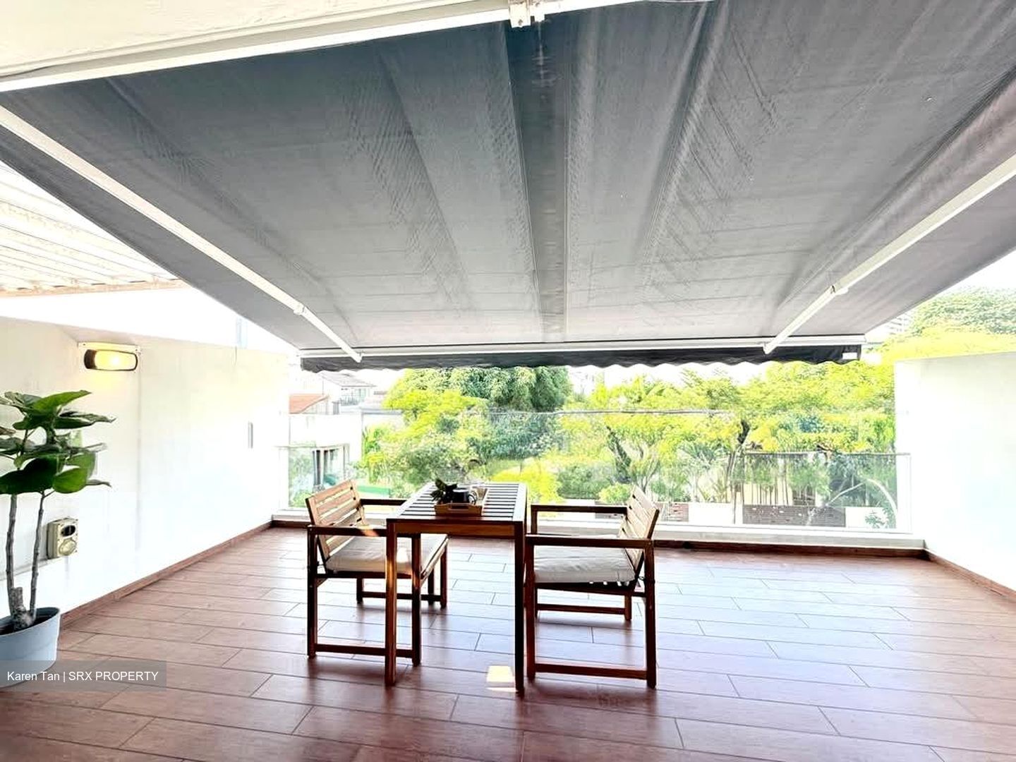 Grove Drive (D10), Terrace #599489681
